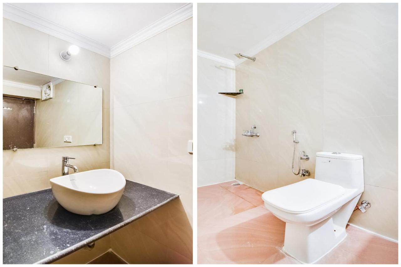 Capital O 23129 Chelsea Palace Hotell Khajurāho Exteriör bild